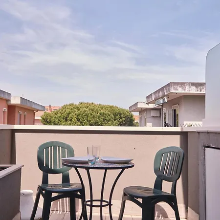 Mono Laurentini Apartment